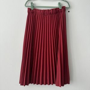 Athleta Pleated Skirt Burgundy Size S